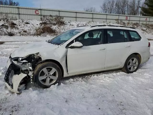 2019 Volkswagen Golf Sportwagen S