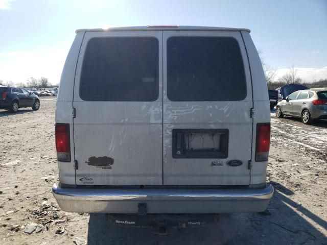 2014 Ford Econoline E350 Super Duty Wagon