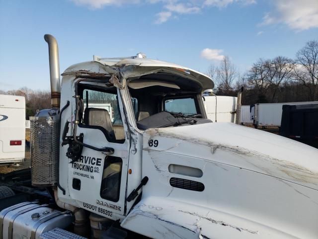 2013 Mack 600 CXU600