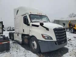 Salvage cars for sale from Copart Chicago: 2020 Freightliner Cascadia 126