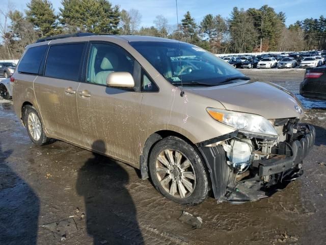 2011 Toyota Sienna XLE