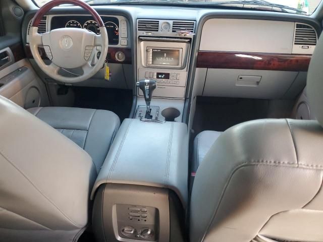 2005 Lincoln Navigator