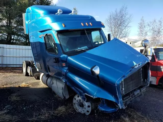 2015 Freightliner Cascadia 125