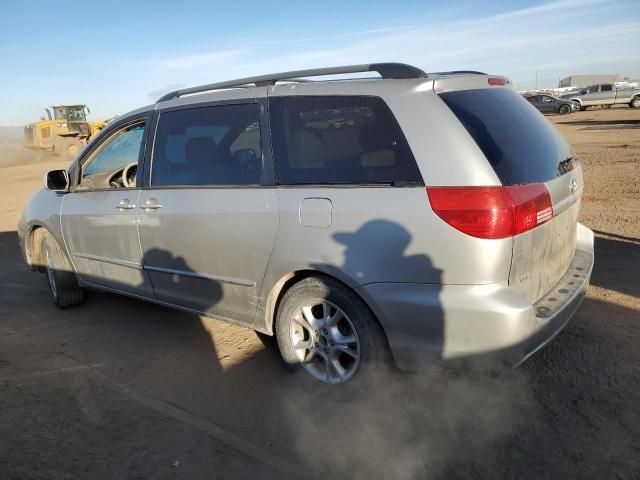 2004 Toyota Sienna XLE