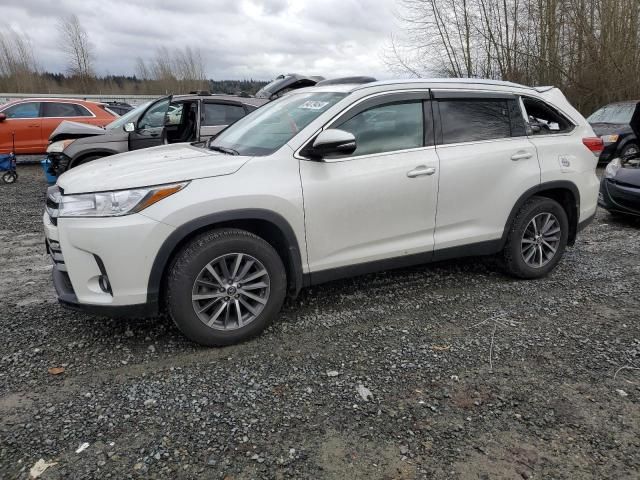 2019 Toyota Highlander SE