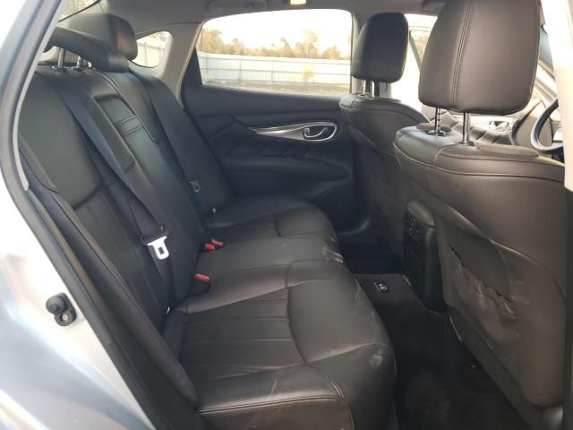 2012 Infiniti M37