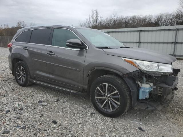 2018 Toyota Highlander SE