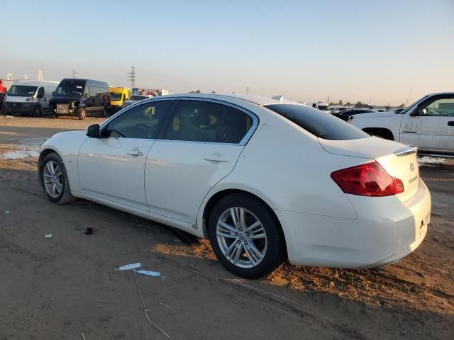 2015 Infiniti Q40