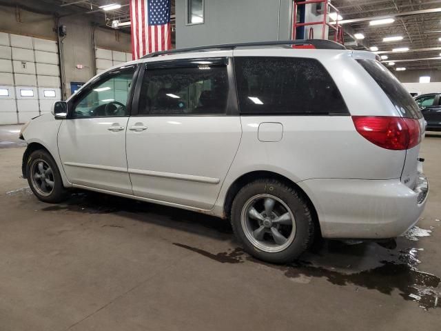 2006 Toyota Sienna XLE