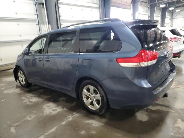 2013 Toyota Sienna LE