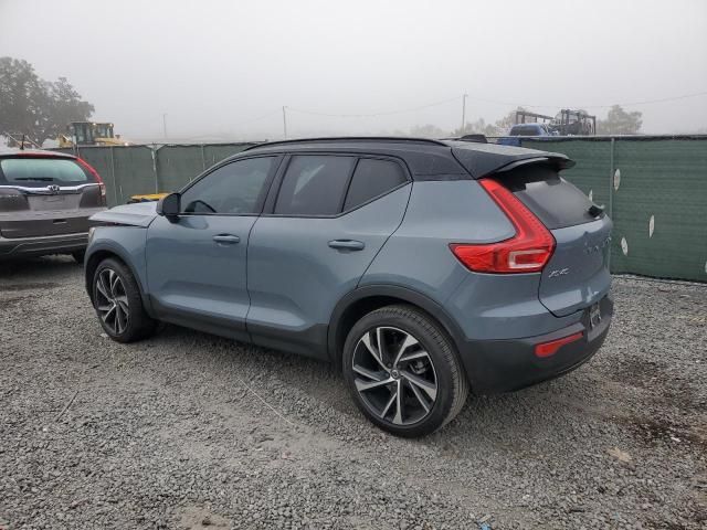 2021 Volvo XC40 T5 R-Design