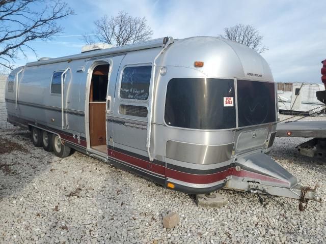 1990 Airstream Travel Trailer