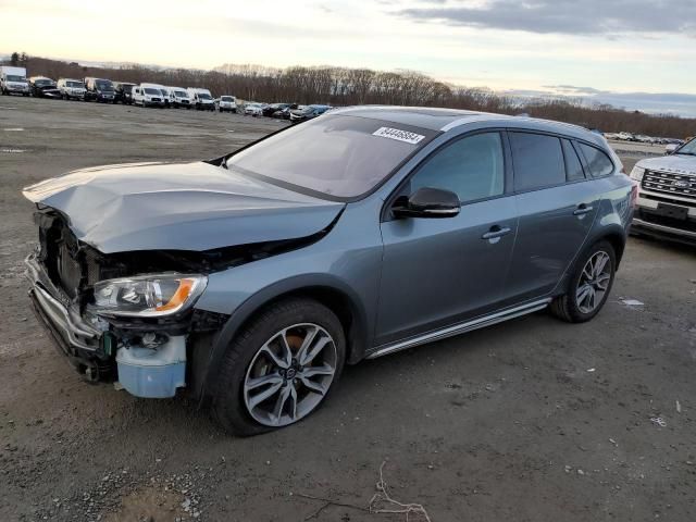 2016 Volvo V60 Cross Country Premier