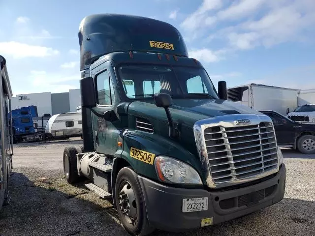 2018 Freightliner Cascadia 113