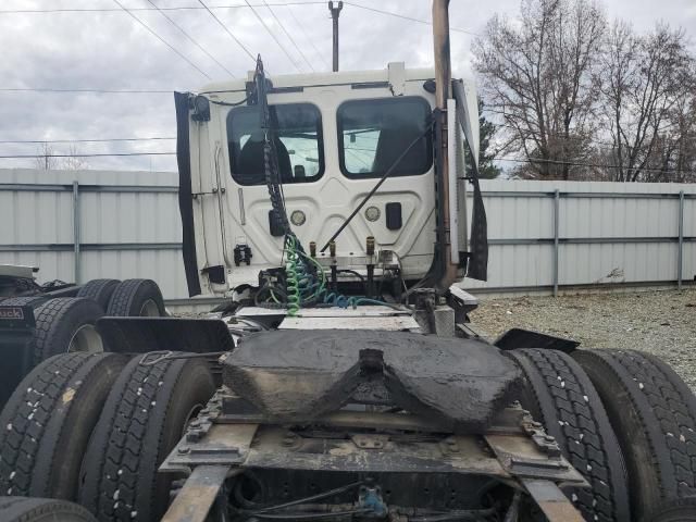 2017 Freightliner Cascadia 125