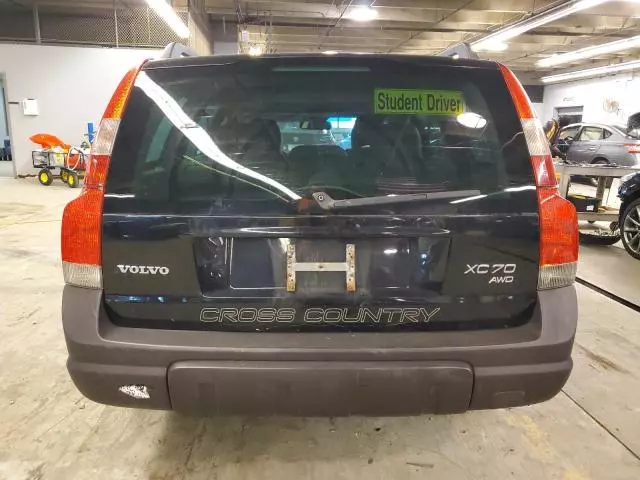 2004 Volvo XC70