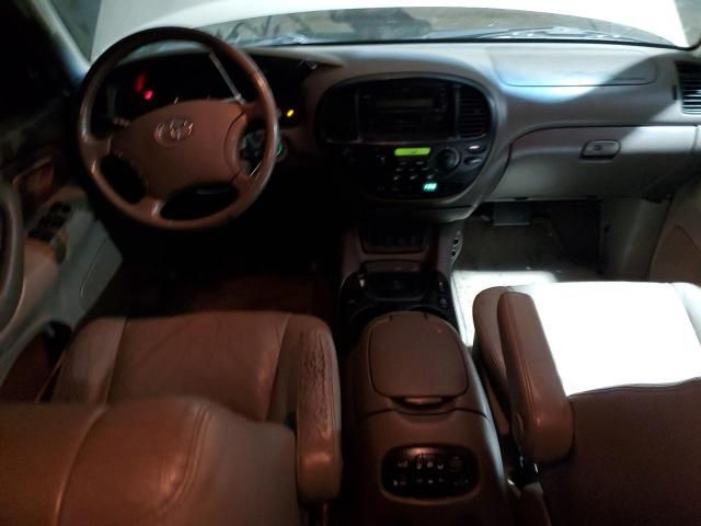 2005 Toyota Sequoia SR5