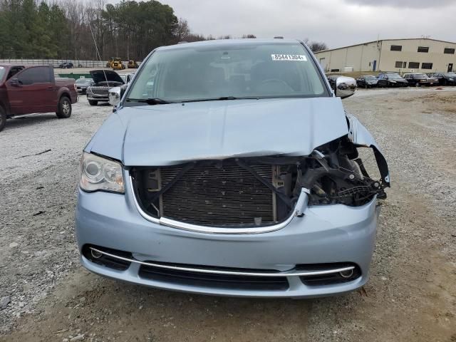 2012 Chrysler Town & Country Limited