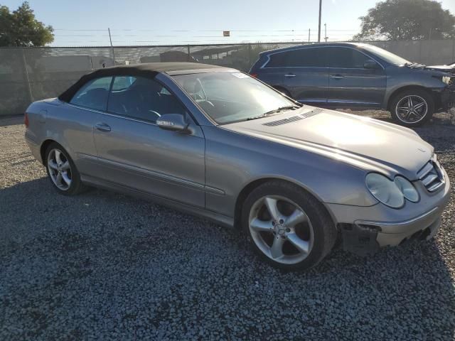 2005 Mercedes-Benz CLK 320