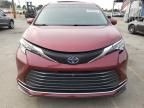 2022 Toyota Sienna XLE