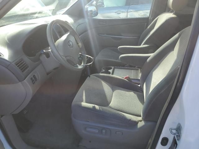 2008 Toyota Sienna CE