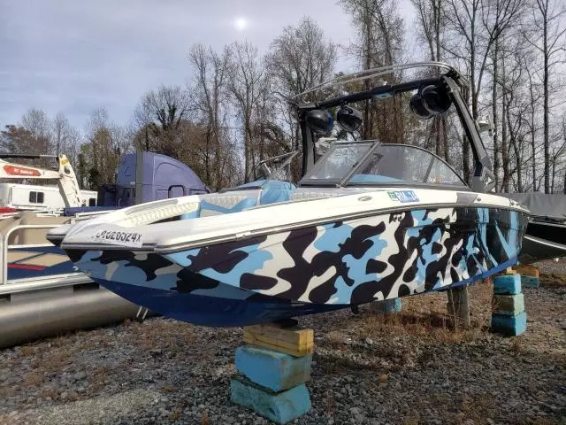 2017 Tiger Skiboat