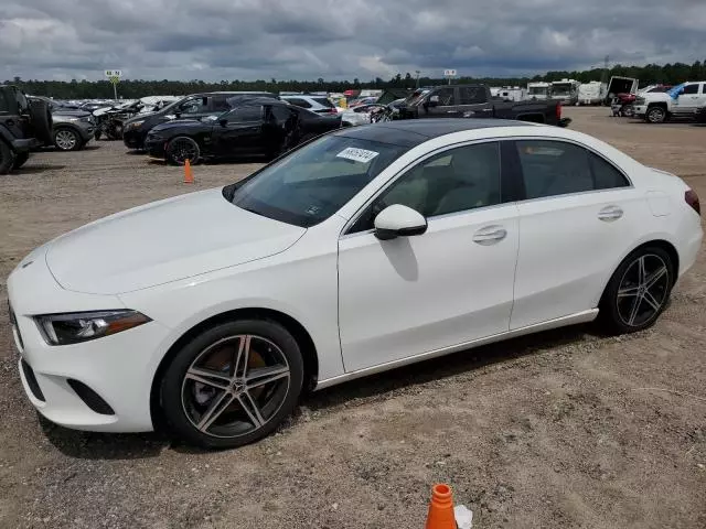 2022 Mercedes-Benz A 220 4matic