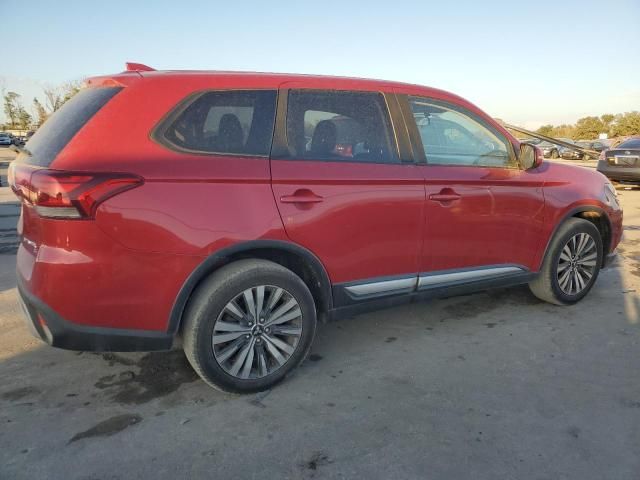 2019 Mitsubishi Outlander SE