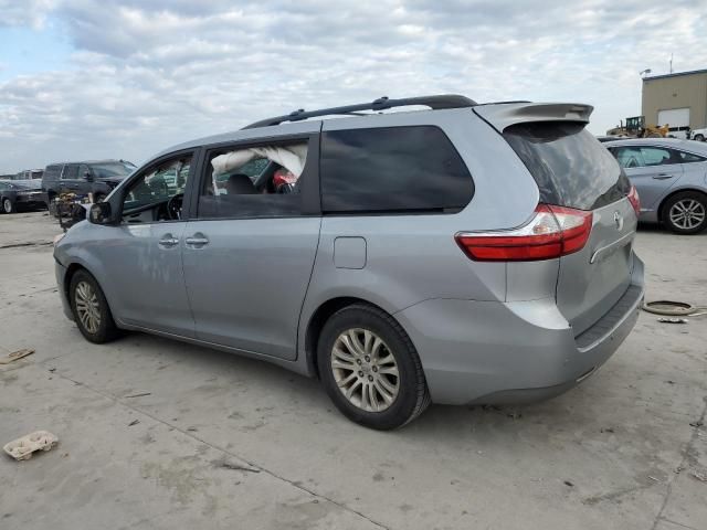 2015 Toyota Sienna XLE