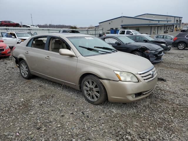 2005 Toyota Avalon XL