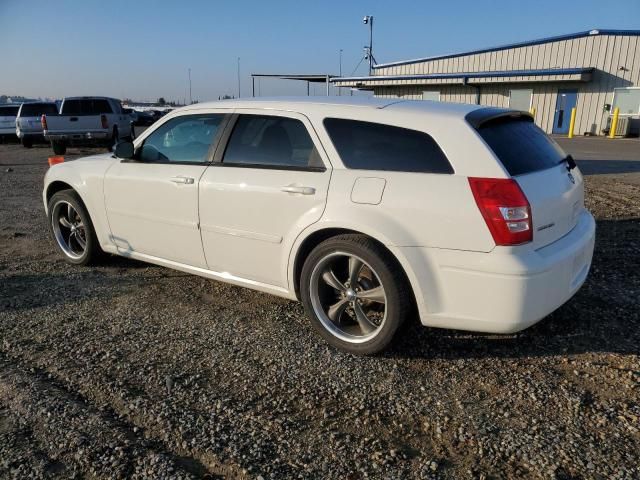 2006 Dodge Magnum SE