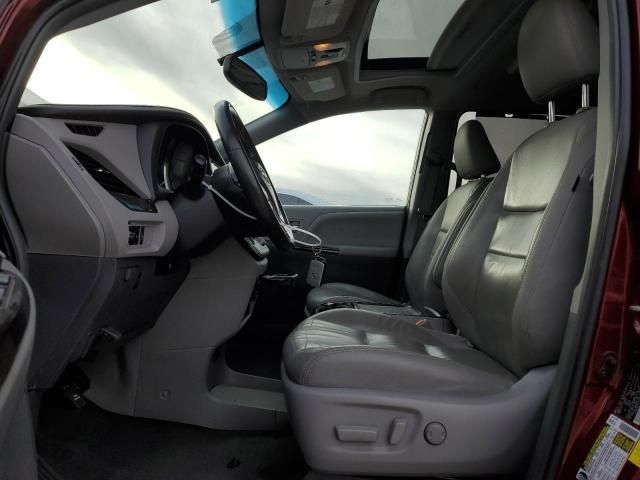 2016 Toyota Sienna XLE