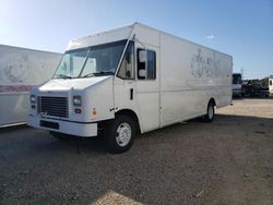 Salvage trucks for sale at Greenwell Springs, LA auction: 2013 Ford F59