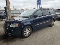 2016 Chrysler Town & Country Touring en venta en Fort Wayne, IN