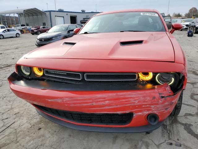 2015 Dodge Challenger SXT