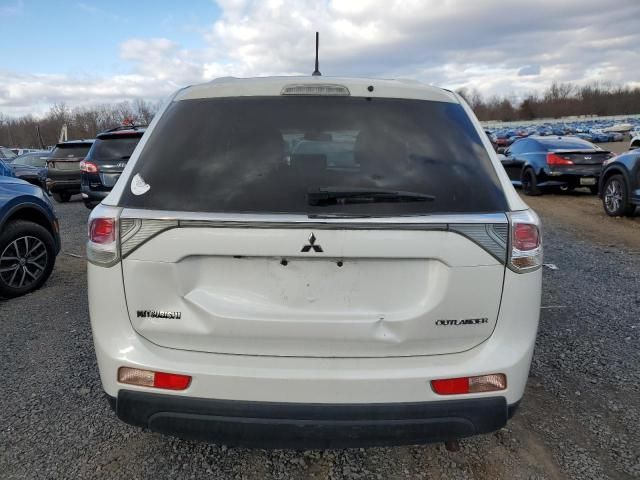 2014 Mitsubishi Outlander SE