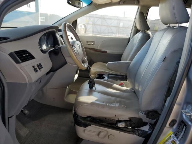 2011 Toyota Sienna XLE