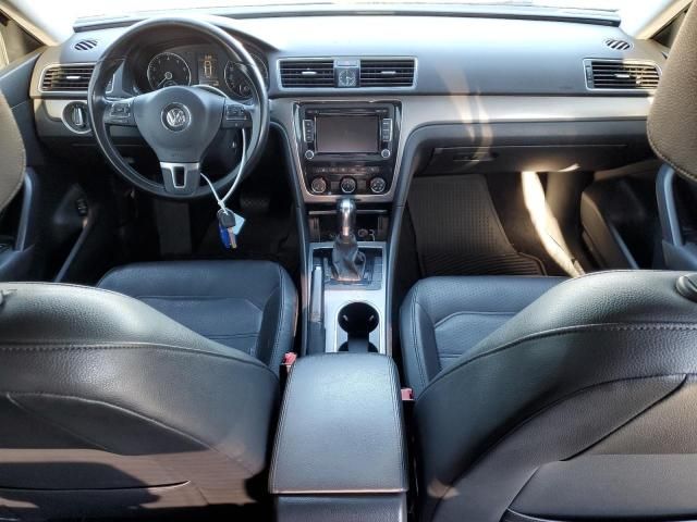 2014 Volkswagen Passat SE