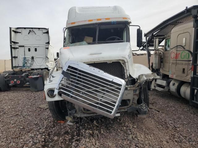 2005 Freightliner Conventional ST120