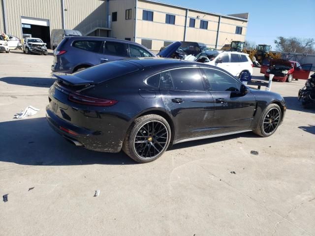 2017 Porsche Panamera 2