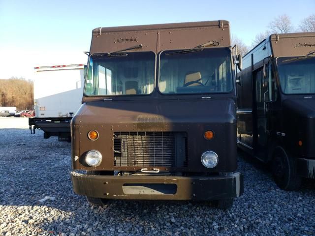 2009 Freightliner Chassis M Line WALK-IN Van