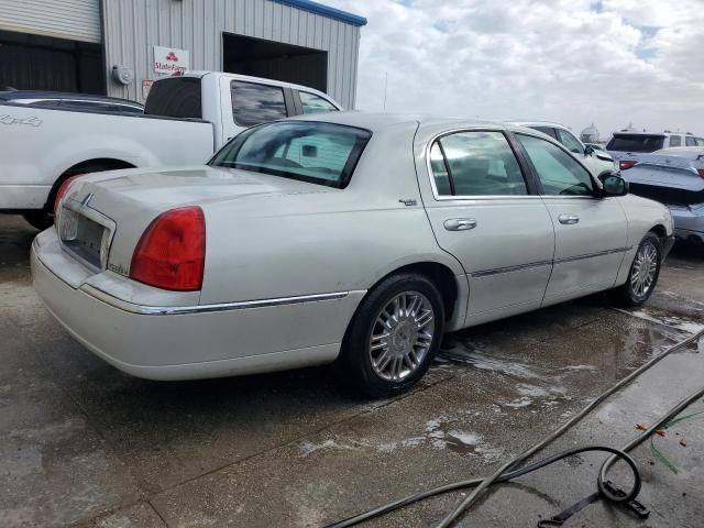 2006 Lincoln Town Car Signature Limited