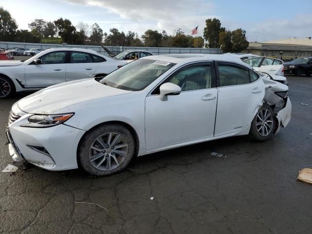 2016 Lexus ES 300H