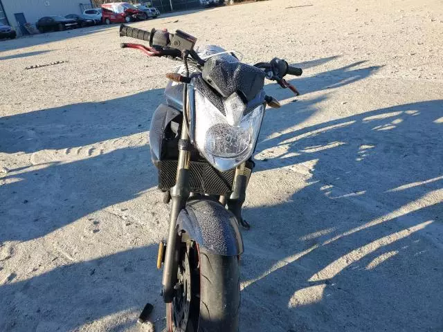 2009 Yamaha FZ6 R