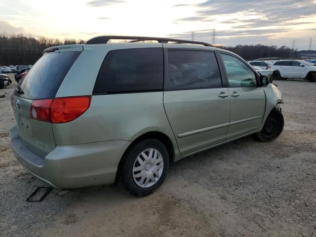 2010 Toyota Sienna CE