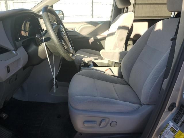 2015 Toyota Sienna LE