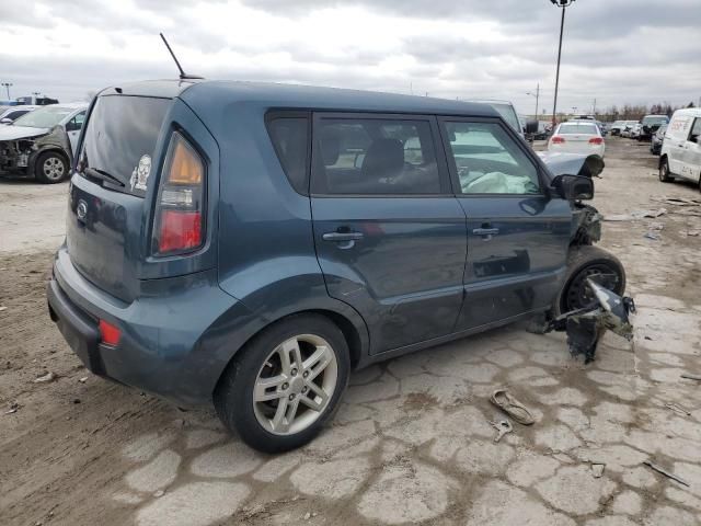 2011 KIA Soul +