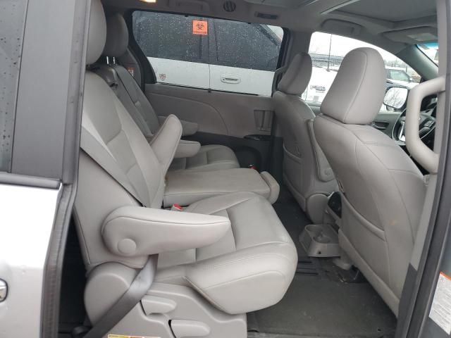 2015 Toyota Sienna XLE