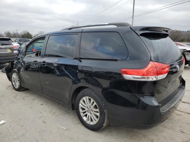 2011 Toyota Sienna XLE