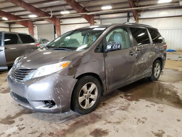 2015 Toyota Sienna LE